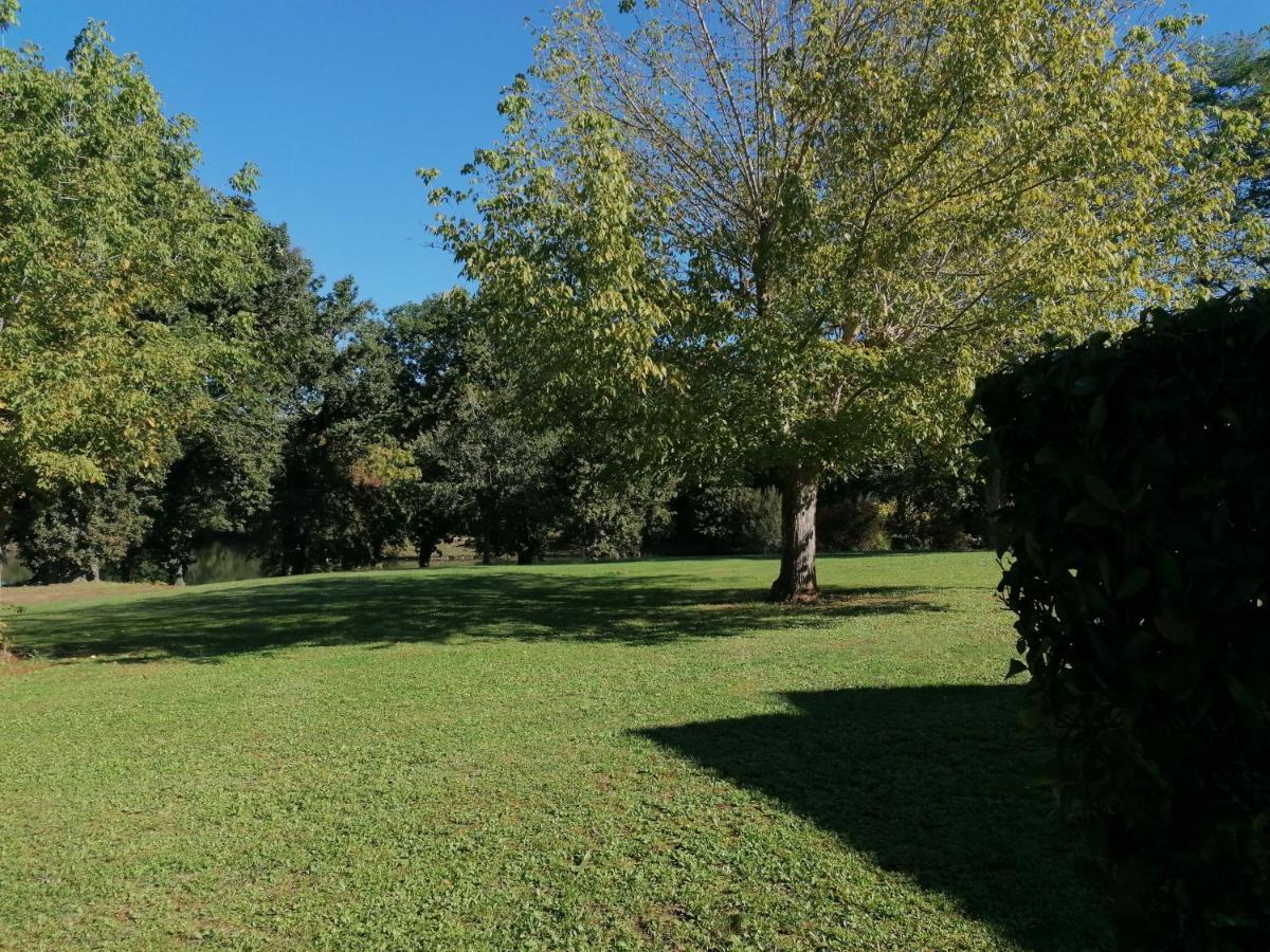 Résidence du Lac-MONFLANQUIN Appartement Piscine Chauffée Exterior foto
